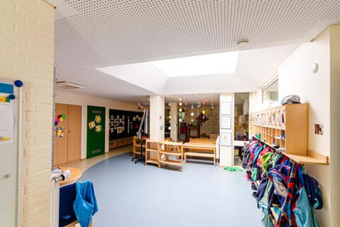 Kita Sankt Martinus Kindergarten Eingangsbereich Garderoben Much Katholisch